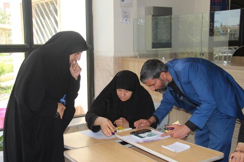 تصاویر / گردهمایی سفیران زینبی اربعین حسینی استان قزوین