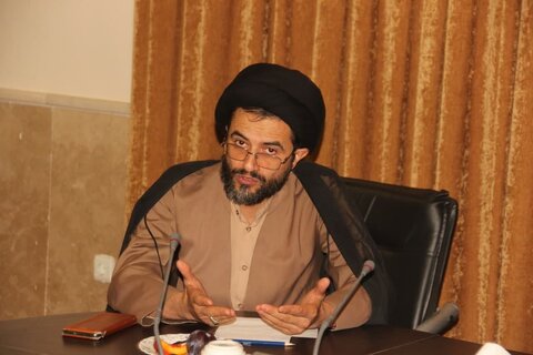 تصاویر / نشست مدیر حوزه علمیه استان قزوین با مدیران ومعاونین مدارس علمیه استان