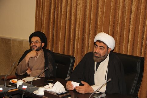 تصاویر / نشست مدیر حوزه علمیه استان قزوین با مدیران ومعاونین مدارس علمیه استان