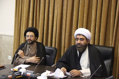 تصاویر / نشست مدیر حوزه علمیه استان قزوین با مدیران ومعاونین مدارس علمیه استان