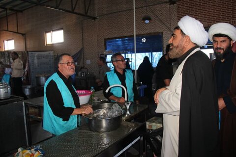 تصاویر/ بازدید مدیرحوزه علمیه استان قزوین از فعالیت های فرهنگی موکب الشهدای شهرستان آوج