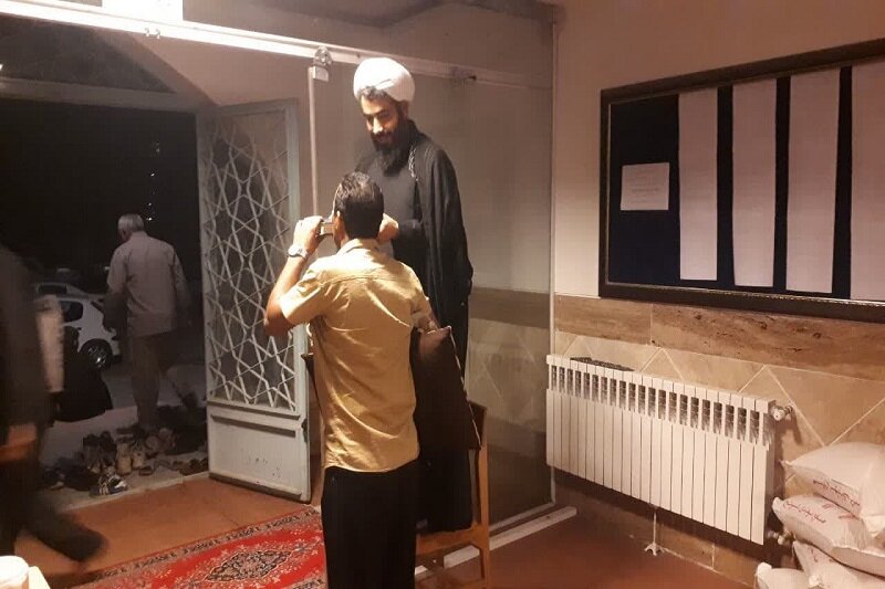 موکب مدرسه علمیه امام خمینی(ره) اسلام آبادغرب در خدمت زائران اربعین