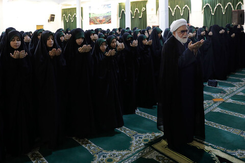 تصاویر/ حضور تولیت آستان قدس رضوی در جمع دختران حافظ قرآن کریم