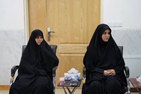 تصاویر دیدار هیات رئیسه دانشگاه علوم پزشکی لرستان با نماینده ولی فقیه در لرستان