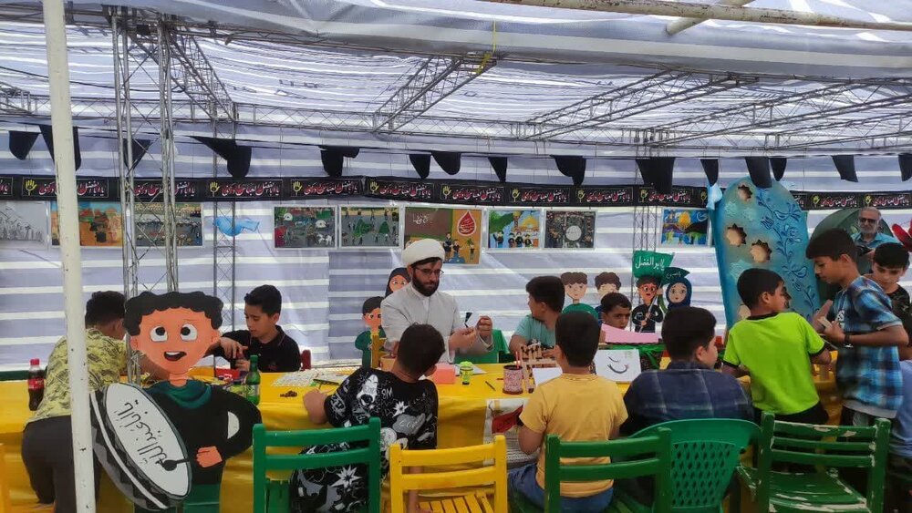 حال و هوای مرز تمرچین در دوازدهمین روز فعالیت / اینجا شیعه، سنی و مسیحی در حال خدمت به زوار امام حسین(ع) هستند