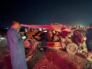 کاظمین عراق میں زائرین کی گاڑی آپس میں ٹکرا گئیں؛ 14 زائرین شہید