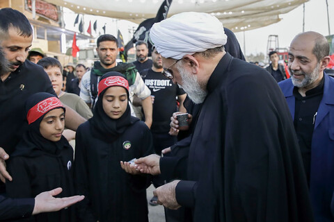 تصاویر/ حضور تولیت آستان قدس رضوی در راهپیمایی اربعین