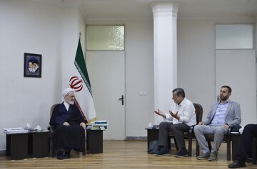 مقاومت خوبی برای حفظ هویت دینی خود داشته‌اید/ مردم ایران در کنار شما خواهند بود