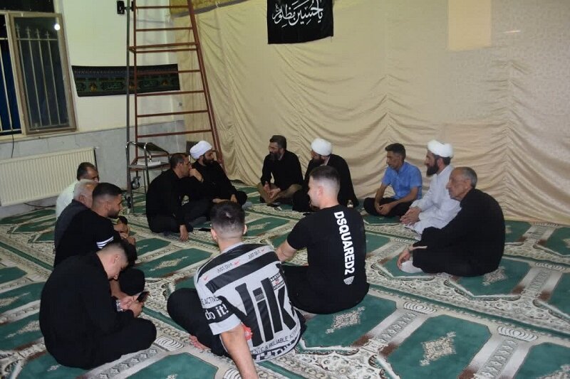 جوانان برای خدمت به زائرین اربعین خواب را بر خود حرام کردهاند