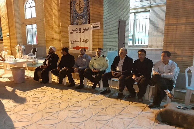 جوانان برای خدمت به زائرین اربعین خواب را بر خود حرام کردهاند