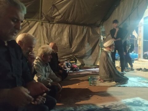 تصاویر/ خدمت رسانی موکب شهدای روحانیت ایلام در مرز مهران به زائران