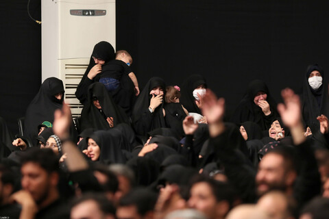 تصاویر/ مراسم عزاداری دانشجویان به‌مناسبت اربعین حسینی (ع) با حضور رهبر انقلاب