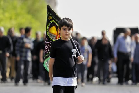 تصاویر/ برپایی موکب فرهنگی، هنری در پیاده روی جاماندگان اربعین حسینی کاشان