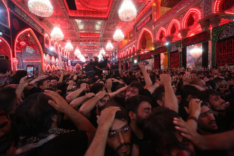 حضور هیئت‌های عزاداری ایرانی و عراقی در حرم امام حسین(ع)