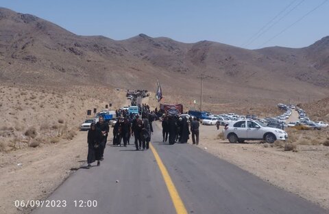 تصاویر/  برگزاری همایش پیاده روی جاماندگان قافله اربعین دربخش قمصر