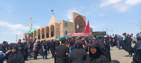 تصاویر/  برگزاری همایش پیاده روی جاماندگان قافله اربعین دربخش قمصر