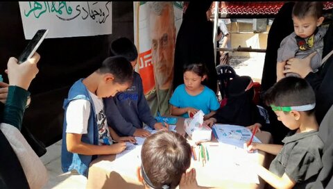 فعالیت طلاب مدرسه علمیه فاطمة الزهرا (س)ساوه در روز اربعین