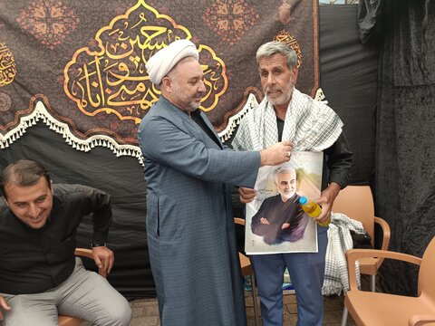 تصاویر/ موکب حوزه علمیه استان قزوین در مسیر پیاده روی جاماندگان اربعین حسینی قزوین