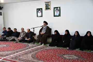 غرب سرمایه گذاری عجیبی بر روی نسل نوجوان و دانش آموزان ایران کرده است