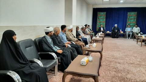 تصاویر/ نشست هم اندیشی برگزاری برنامه های عزاداری دهه آخر ماه صفر شهرستان قشم