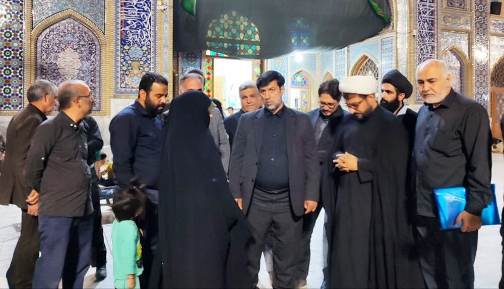 بازدید شبانه استاندار قم از قرارگاه مردمی اربعین