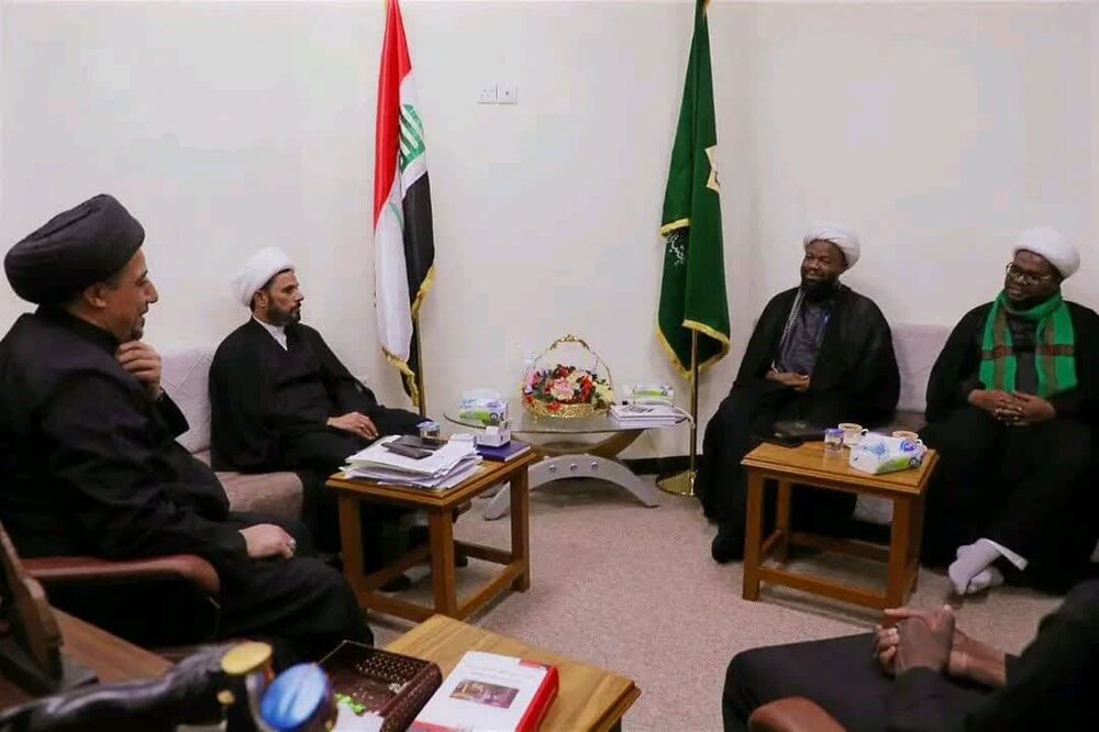 بازدید نمایندگان طلاب تانزانیا و سنگال از مرکز مطالعات آفریقا در نجف