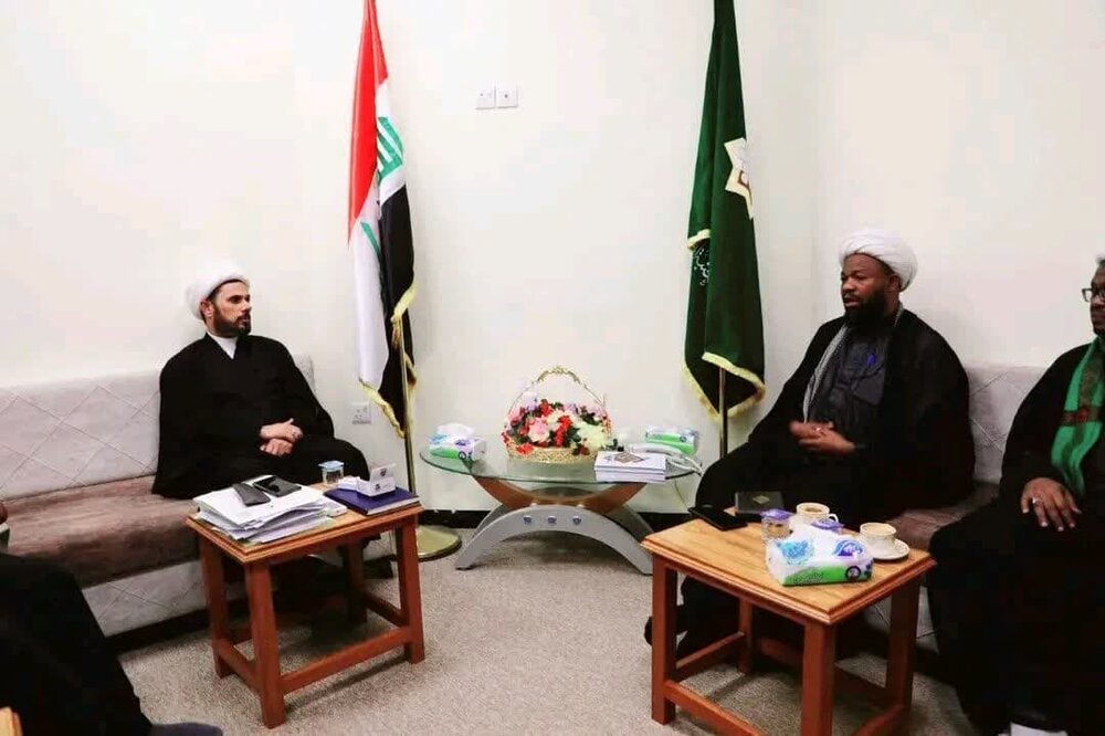 بازدید نمایندگان طلاب تانزانیا و سنگال از مرکز مطالعات آفریقا در نجف