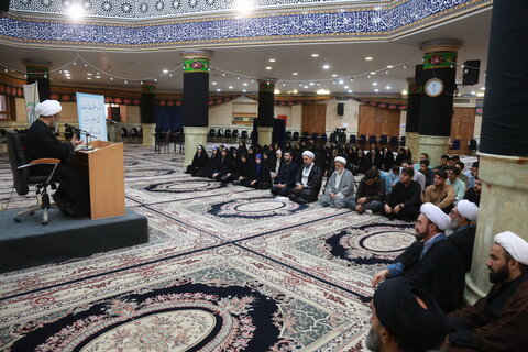 تصاویر/ دیدار دانشجویان دانشگاه قزوین با آیت الله فاضل