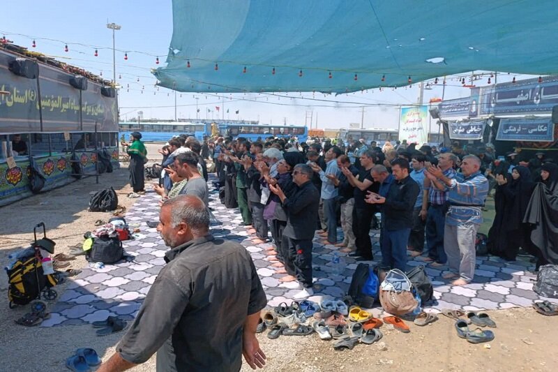 خدمت رسانی گروه جهادی تبلیغی مرصاد به زائران کربلا + عکس