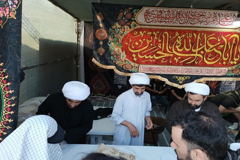 خدمت رسانی گروه جهادی تبلیغی مرصاد به زائران کربلا + عکس