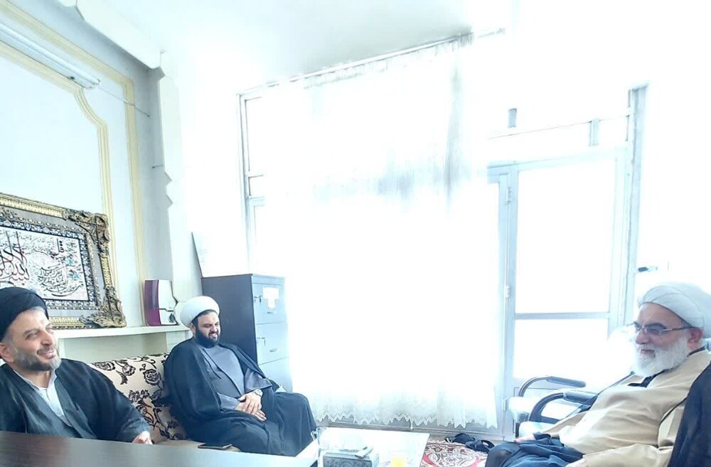 بازگشت به سنت های کارآمد حوزه های علمیه/ لزوم حمایت و پشتیبانی حوزه از طلاب مستعد