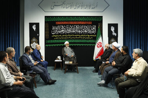 تصاویر / دیدار اعضای ستاد بازسازی عتبات عالیات استان با نماینده ولی فقیه در استان قزوین