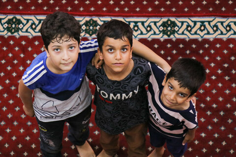 تصاویر/حضور کودکان در نماز جمعه بندرعباس