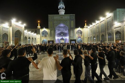 بالصور/ أجواء الحرم الرضوي الشريف في ذكرى استشهاد الإمام الرضا عليه السلام في آخر شهر صفر الأحزان