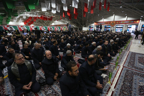 مراسم سوگواری وحرکت قافله خادمیاران و یاوران رضوی در اصفهان