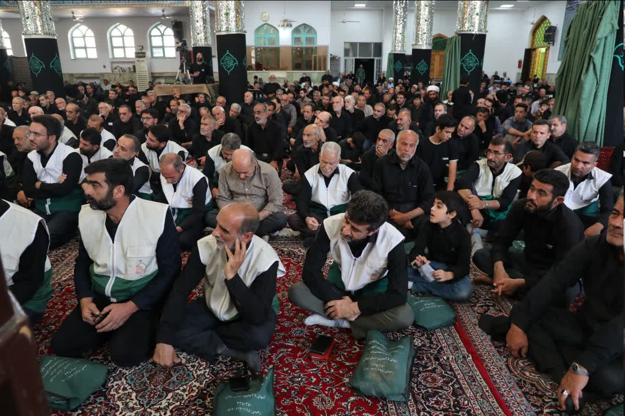 امام رضا (ع) مظهر «رأفت الهی» / جوانان نقش خود را در جنگ ترکیبی و جهاد تبیین ایفا کنند