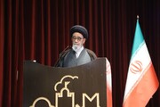 رمز و راز پیروزی انقلاب اسلامی، داشتن اندیشه و روحیه عاشورایی ملت ایران است