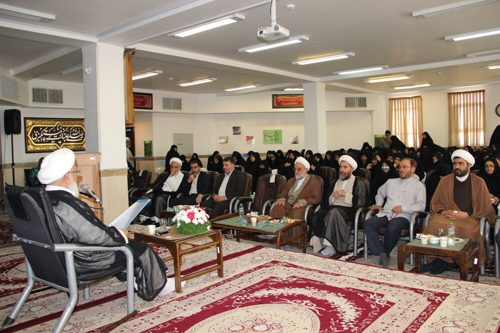 انسان کے وجود میں اگر خدا حاکم نہ ہو تو اس کی روح پر شیطان اور انا مسلط ہو جاتی ہے