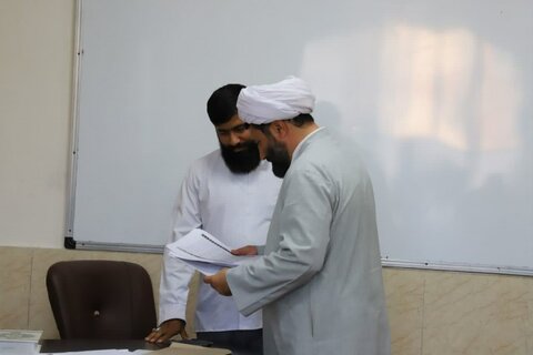 تصاویر/امتحانات پایان ترم دوره تخصصی مرکز مشاوره اسلامی حوزه علمیه کردستان
