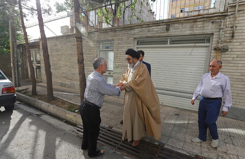 تصاویر/ "یک روز با آقای امام جمعه" - سرکشی از خانواده شهدا