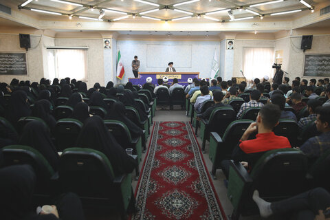 تصاویر/ دیدار دانشجویان دانشگاه‌های استان سیستان و بلوچستان با آیت الله حسینی بوشهری