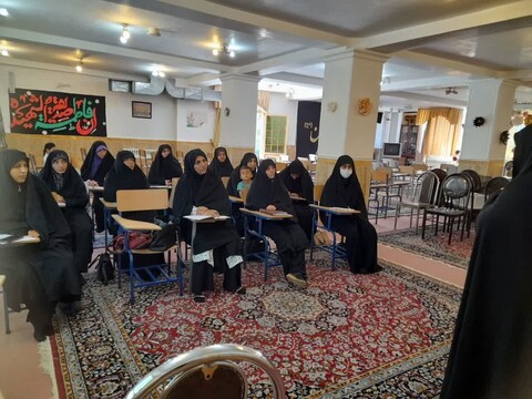 تصاویر/  برگزاری کلاسهای تابستانی در مدرسه علمیه الزهرا (س) خوی