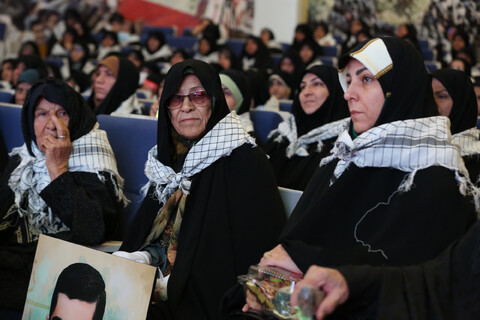 مراسم ((جهاد و مقاومت ازدیروز تا امروز)) همزمان با سراسر کشور در اصفهان