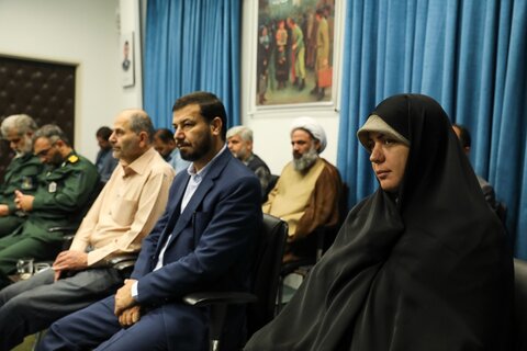 تصاویر / دیدار فرمانده هان نظامی وانتظامی با نماینده ولی فقیه در استان قزوین