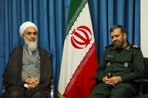 تصاویر / دیدار فرمانده هان نظامی وانتظامی با نماینده ولی فقیه در استان قزوین