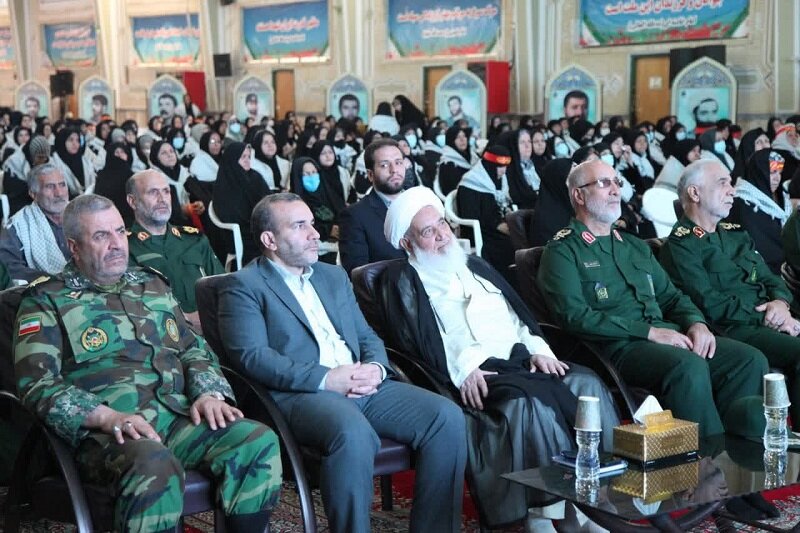 دفاع مقدس سلسله جنبان اقتدار کشور است