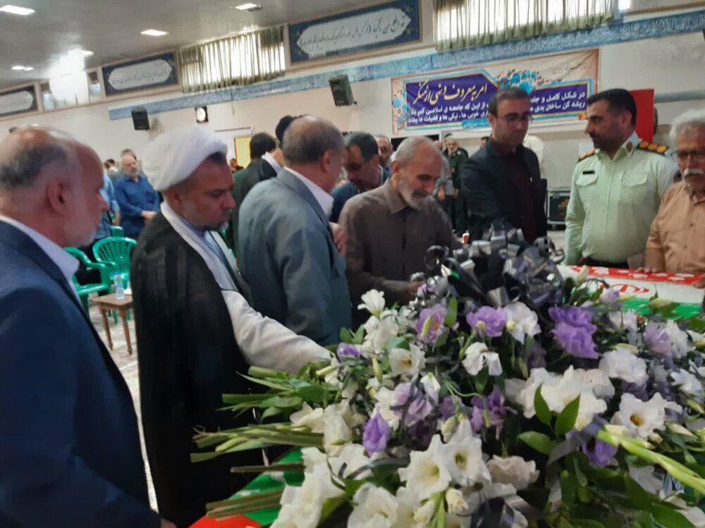 وداع با پیکر جانباز ۷۰ درصد کاشانی + عکس