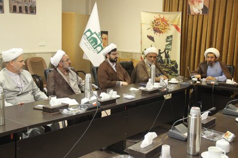 تصاویر / جلسه هفته دفاع مقدس با حضور مدیران مدارس علمیه استان قزوین