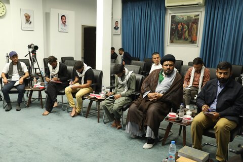 تصاویر / دیدار جمعی از مدیران سازمان امامیه در دانشگاههای پاکستان با نماینده ولی فقیه در استان قزوین
