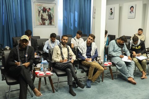 تصاویر / دیدار جمعی از مدیران سازمان امامیه در دانشگاههای پاکستان با نماینده ولی فقیه در استان قزوین